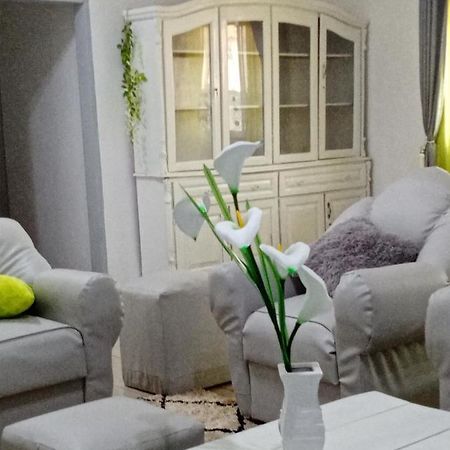 Appart meublé le Dakota Yaoundé Extérieur photo
