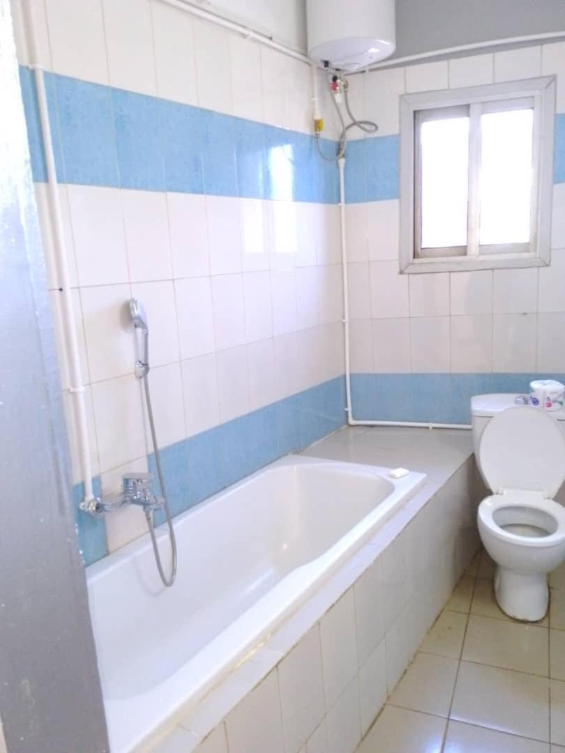 Appart meublé le Dakota Yaoundé Extérieur photo