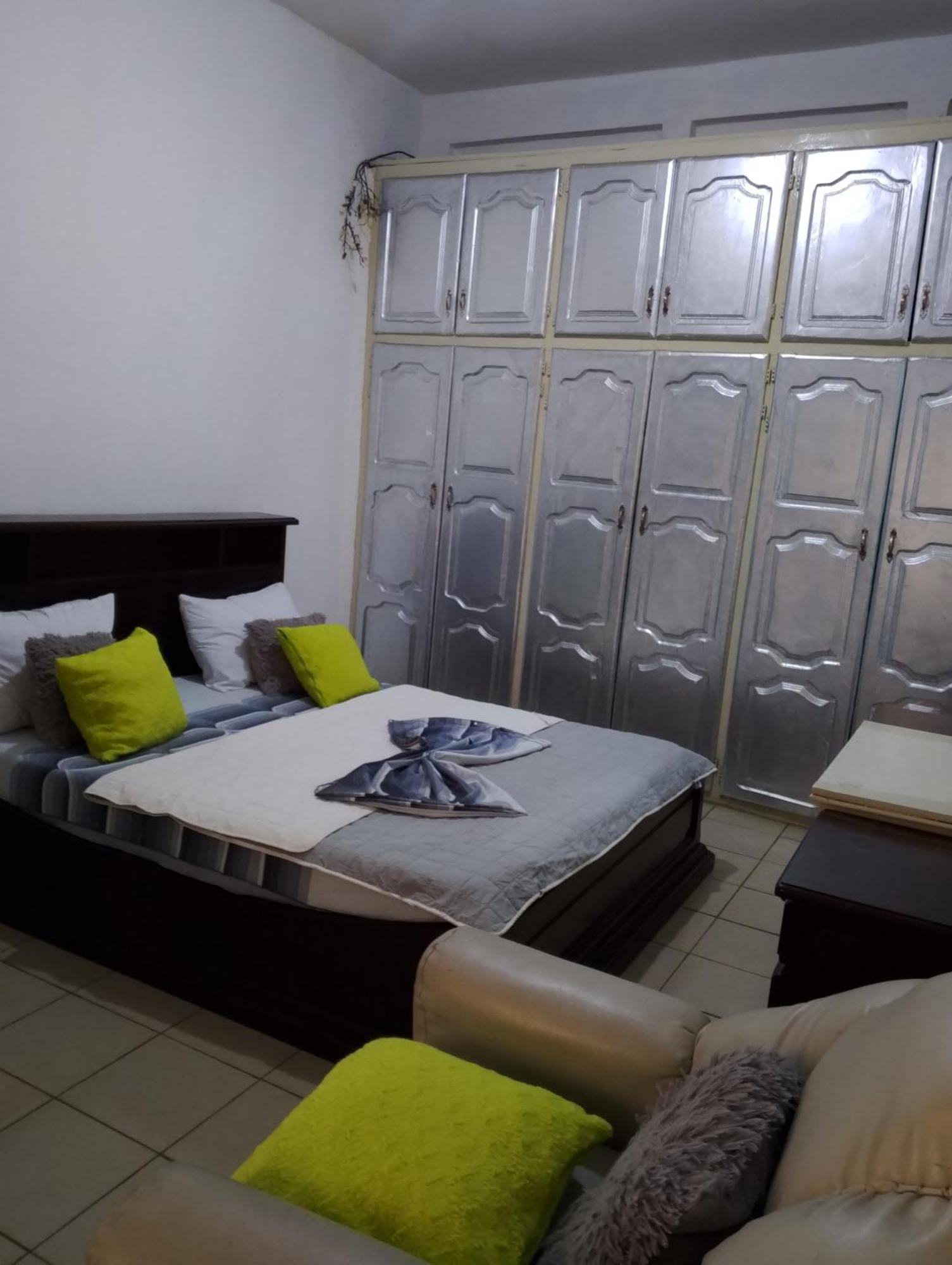 Appart meublé le Dakota Yaoundé Extérieur photo
